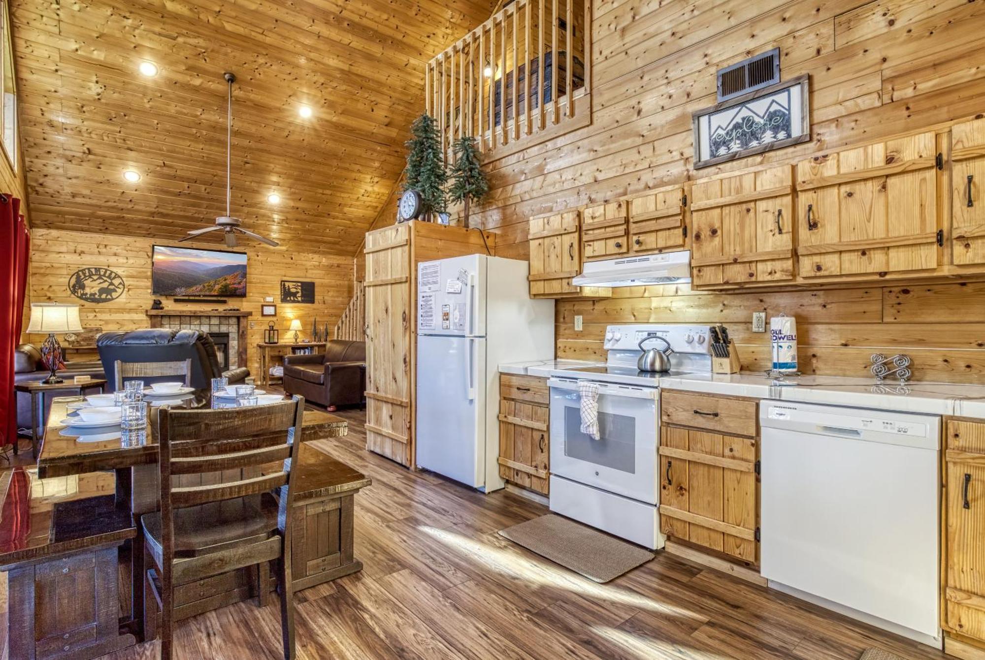 Sweet Seclusion, Hot Tub, Air Hockey, Wifi, 1089 Free Tickets Each Paid Day, Dollywood And More Sevierville Exterior photo